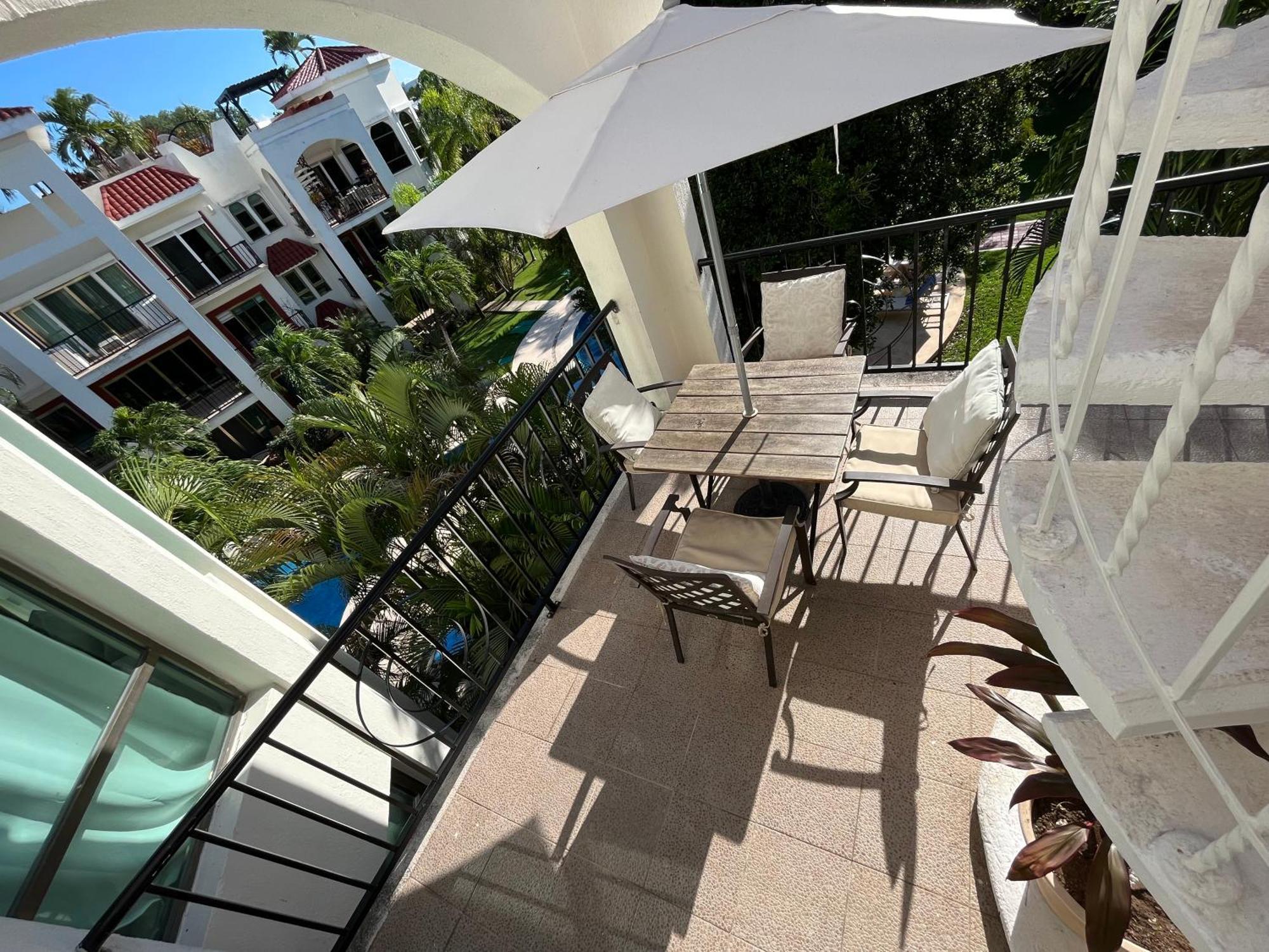 Paseo Luxury Suites Плая дел Кармен Екстериор снимка